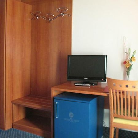 Hotel Vittoria San Giórgio di Nogaro Extérieur photo